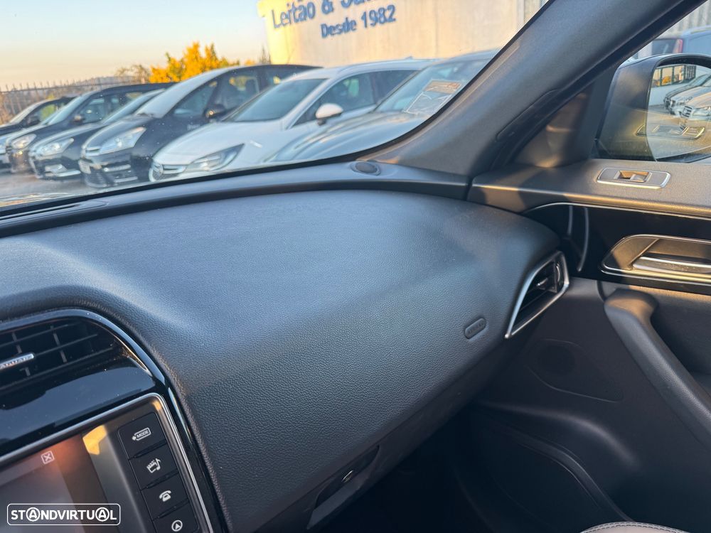 Jaguar F-Pace 2.0 i4D Prestige AWD - 23