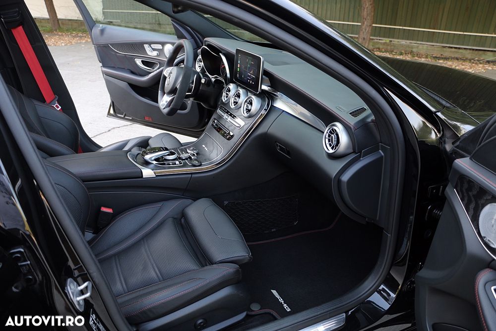 Mercedes-Benz C 43 AMG - 21