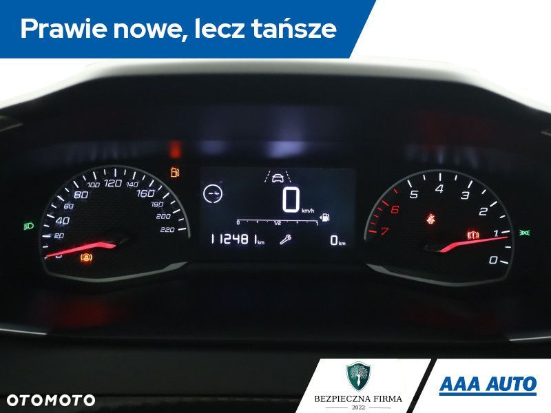 Peugeot 208 - 13