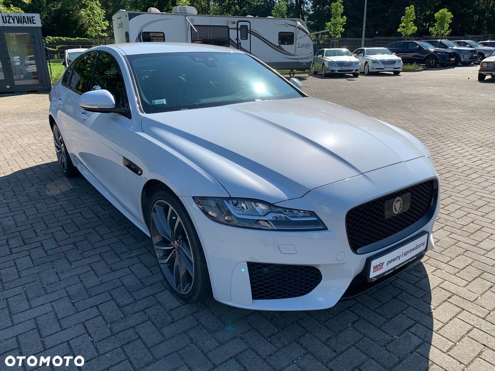 Jaguar XF - 5