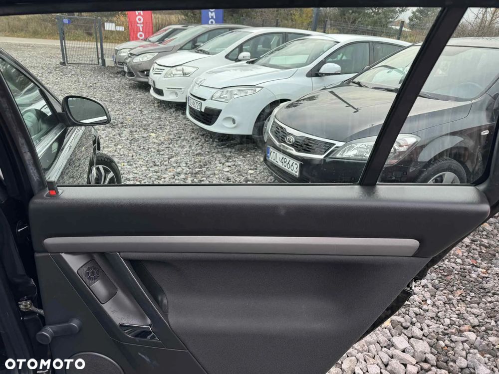 Opel Vectra 2.2 Sport - 12