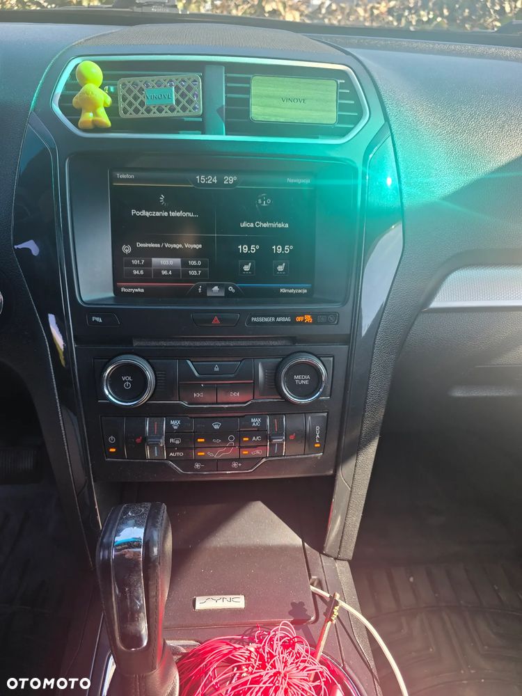 Ford Explorer - 8