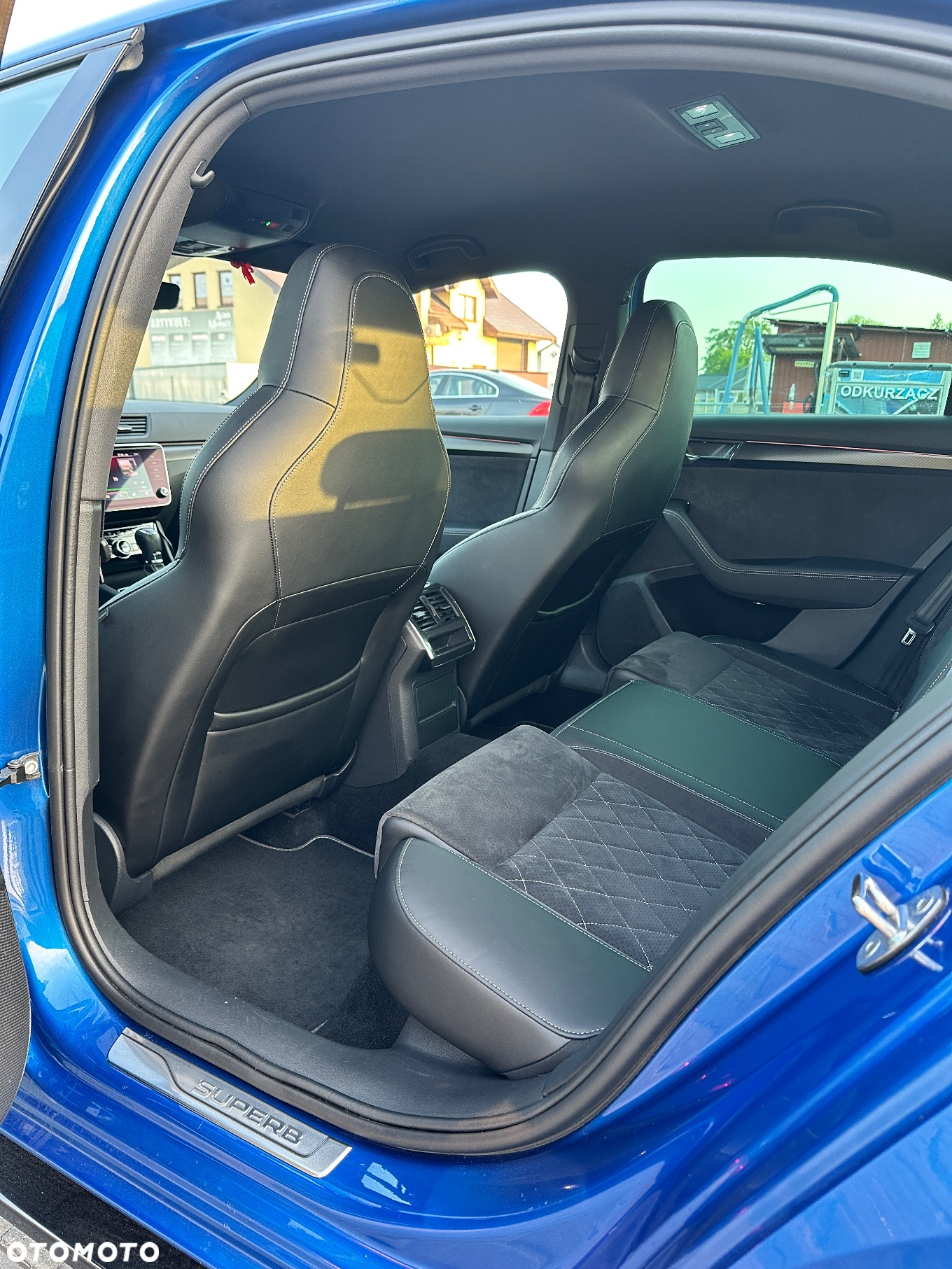Skoda Superb 2.0 TDI DSG Sportline - 19