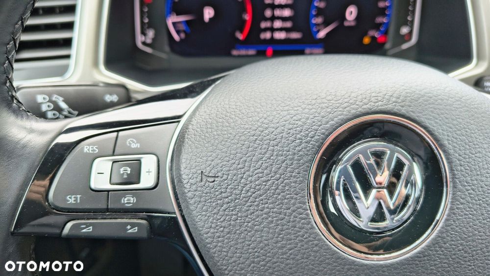 Volkswagen T-Roc - 14