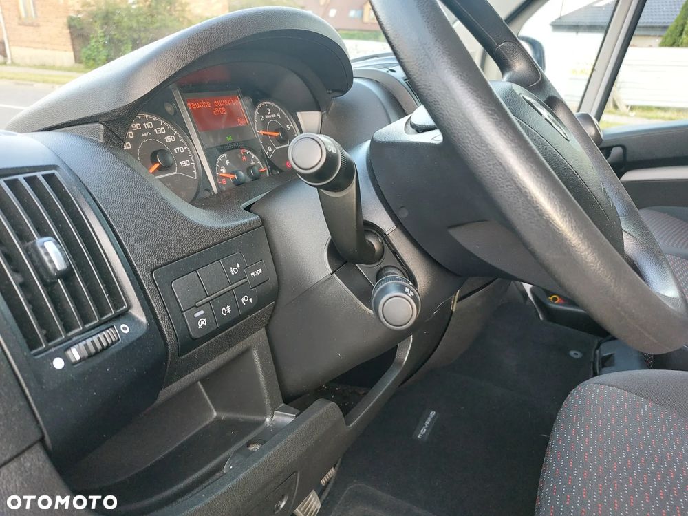 Opel movano - 12