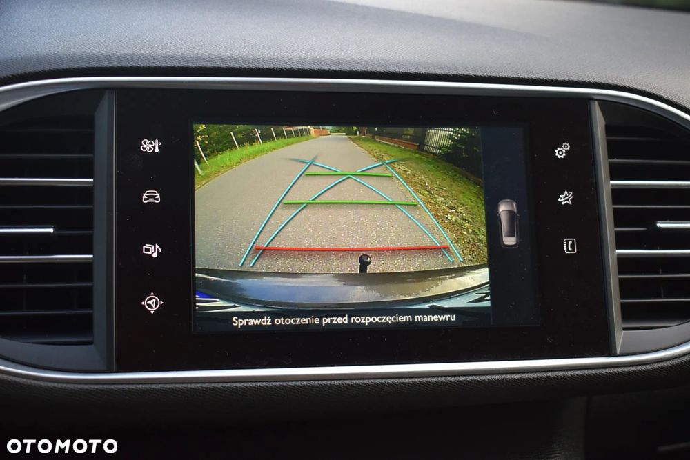 Peugeot 308 1.2 PureTech Allure S&S - 4