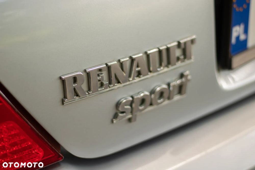 Renault Clio - 15