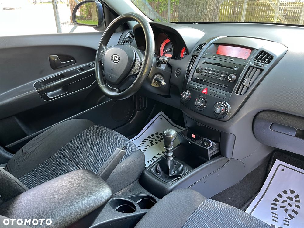 Kia Ceed 1.6 Crdi Comfort + - 6