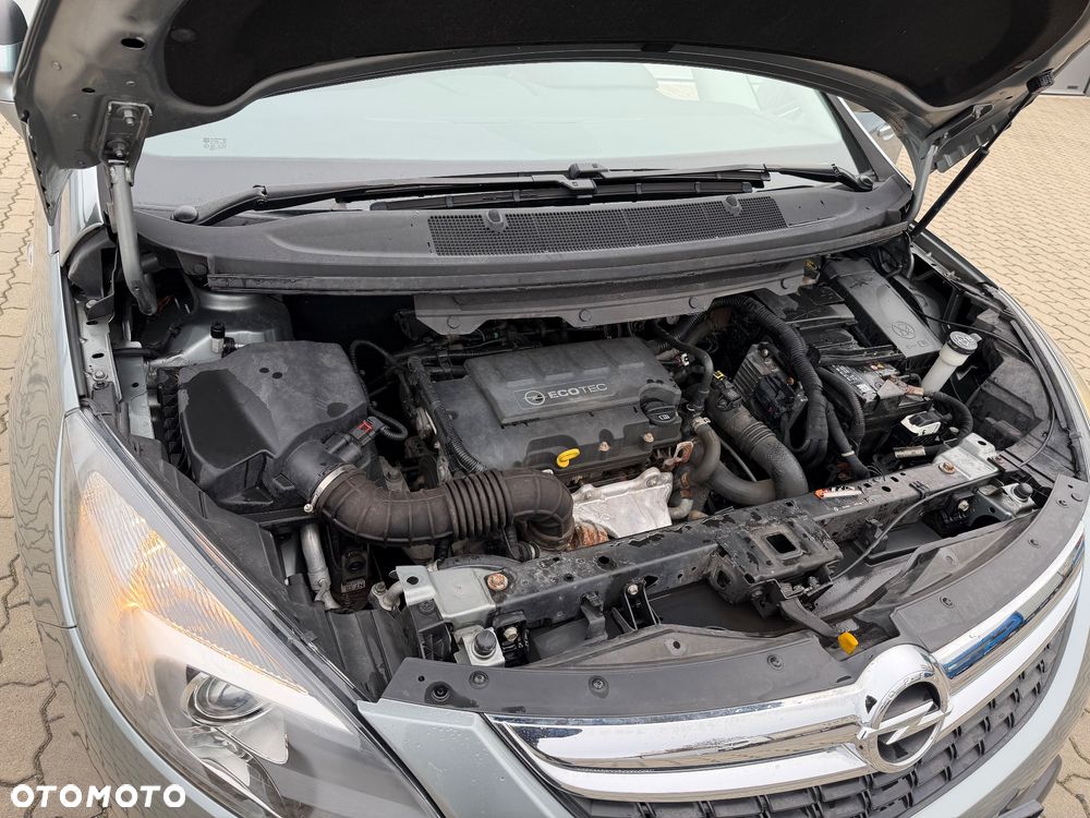 Opel Zafira - 20