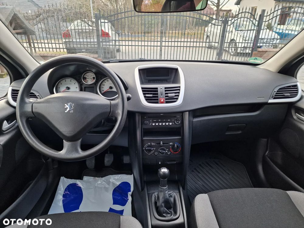 Peugeot 207 95 VTi Filou - 16