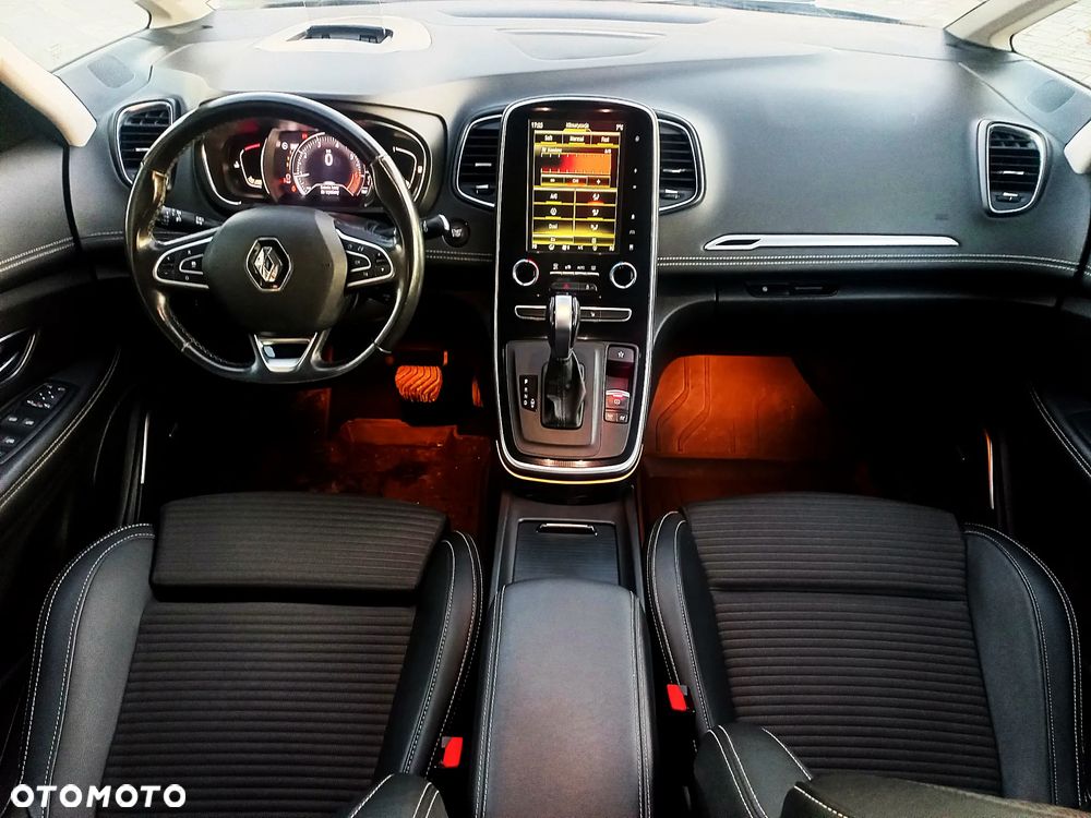 Renault Scenic TCe 140 GPF EDC BOSE EDITION - 17