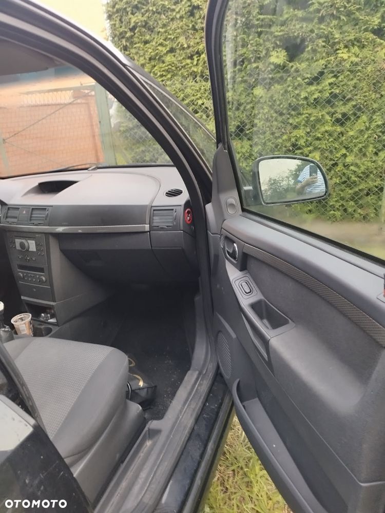 Opel Meriva 1.3 CDTI Essentia - 4