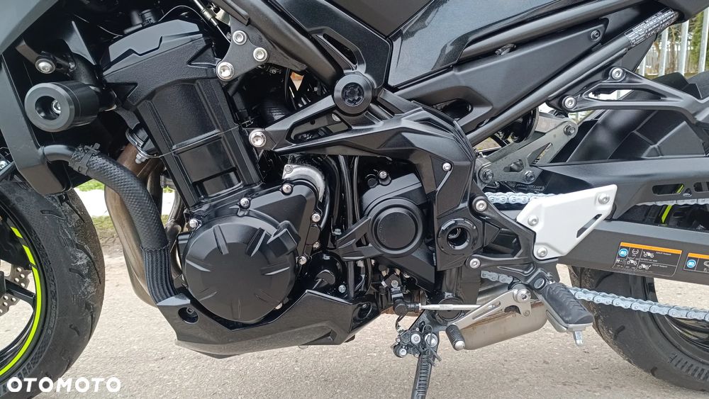 Kawasaki Z 900 - 15