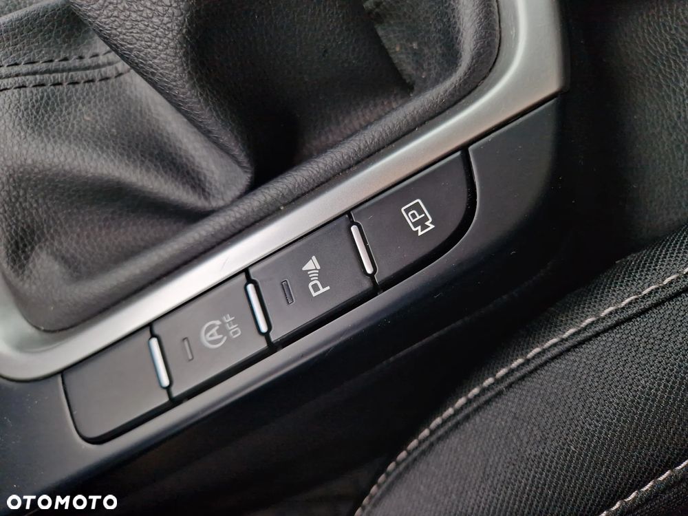 Kia Ceed 1.5 T-GDI M - 23