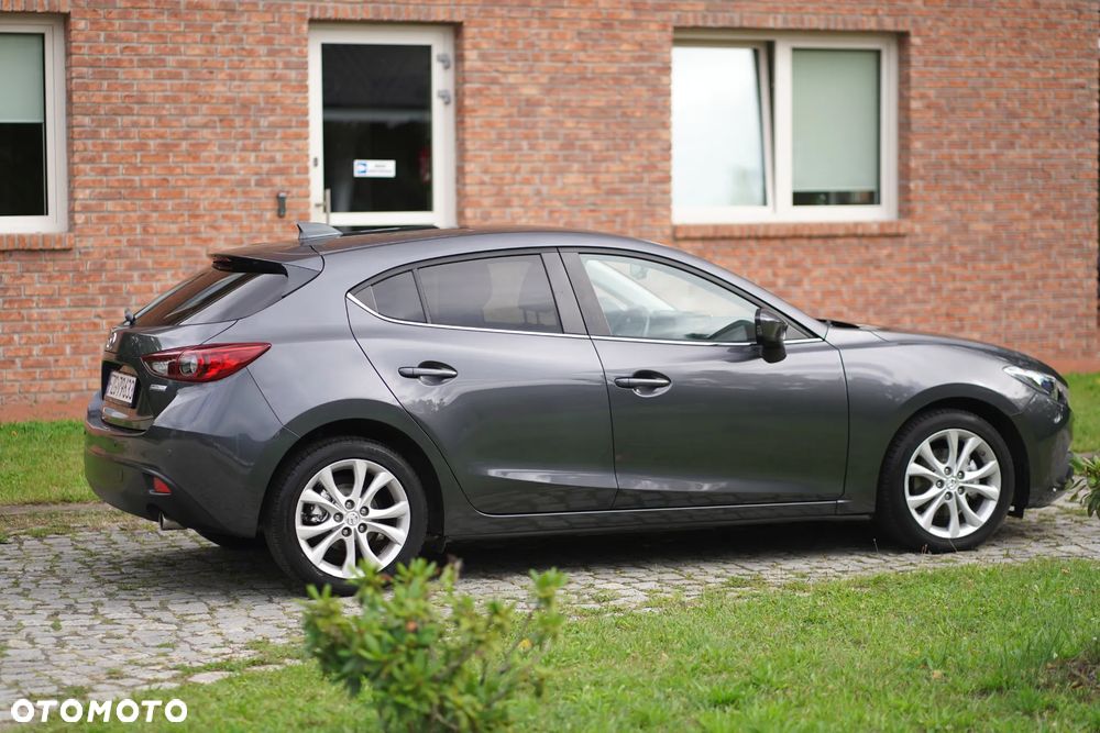 Mazda 3 - 10