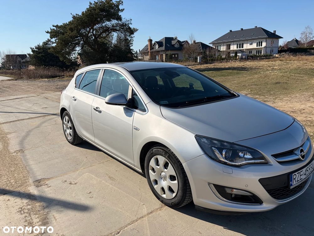 Opel Astra 1.6 T SIDI Cosmo S&S EU6 - 1