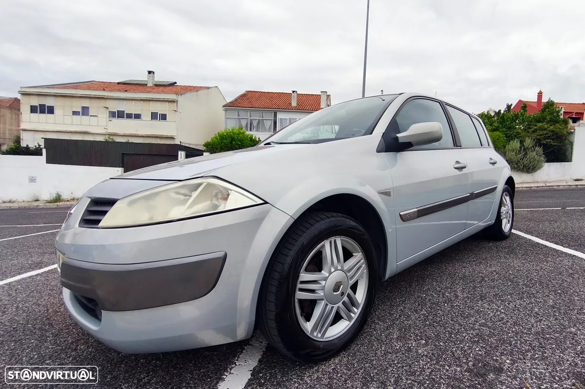 Renault Mégane 1.5 dCi Confort - 3