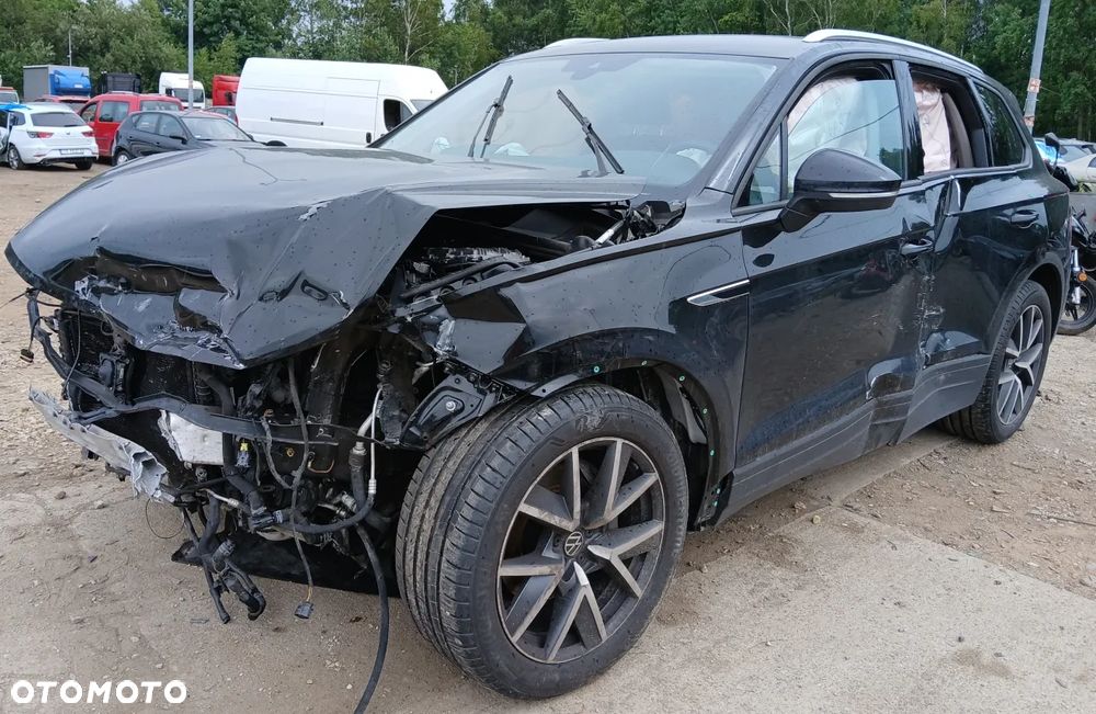 Volkswagen Touareg 3.0 V6 TDI 4Motion - 4