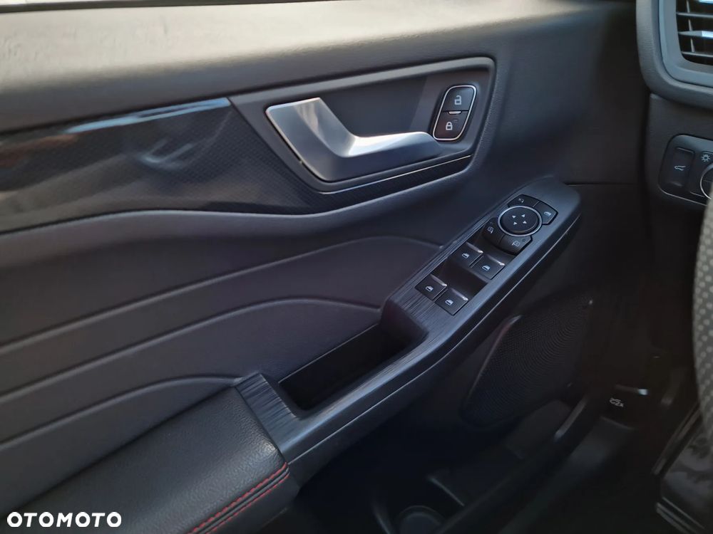 Ford Kuga 1.5 EcoBoost FWD ST-Line - 19