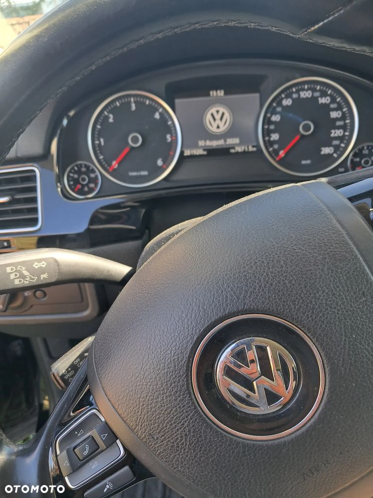Volkswagen Touareg 3.0 V6 TDI BMT - 16