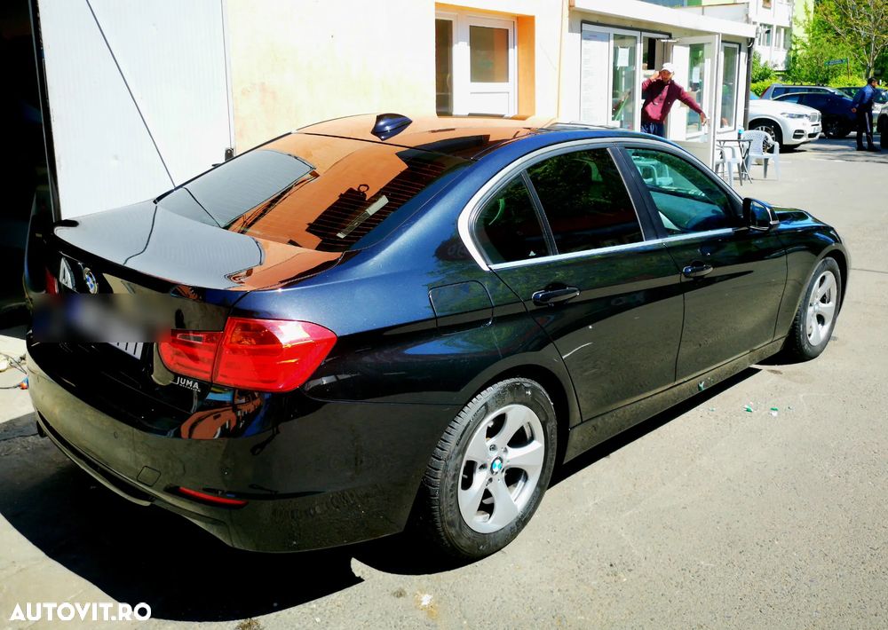 BMW Seria 3 320d EfficientDynamics Edition - 7