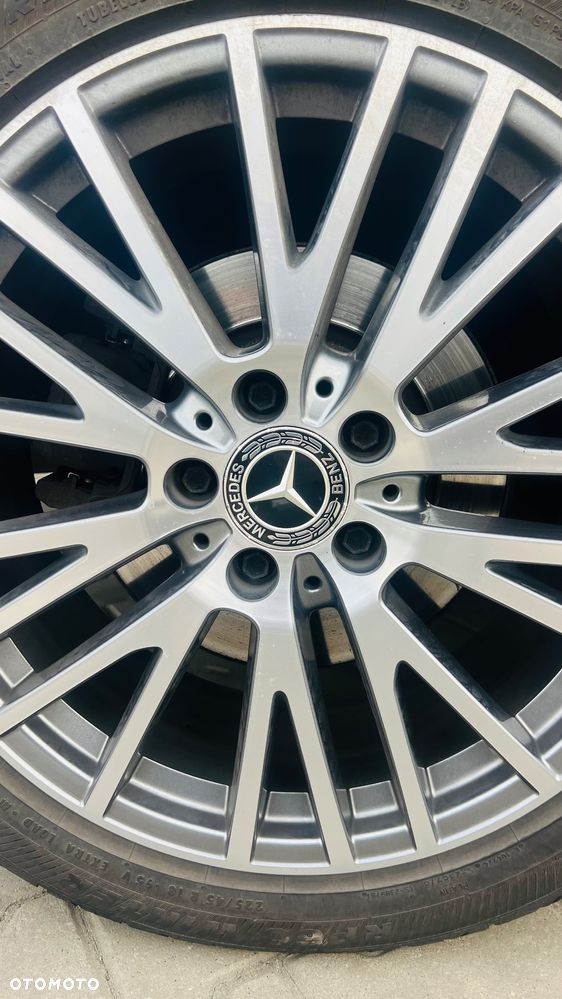 Mercedes-Benz CLA 180 7G-DCT - 27