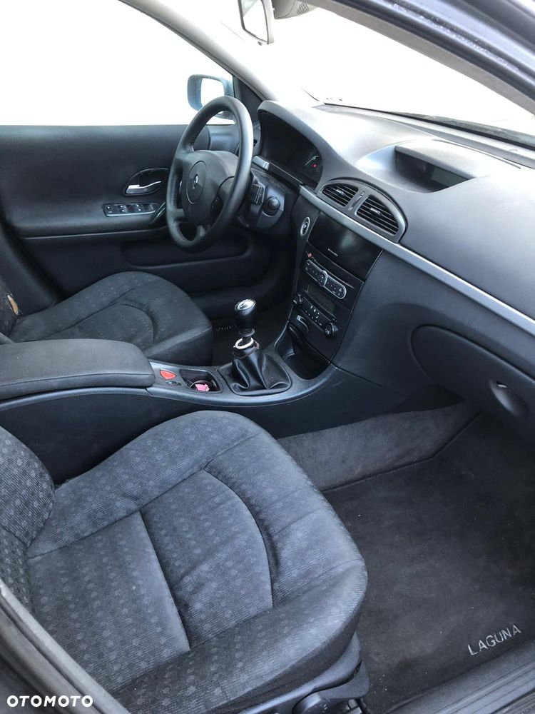 Renault Laguna 1.9 dCi Confort Authentique - 11