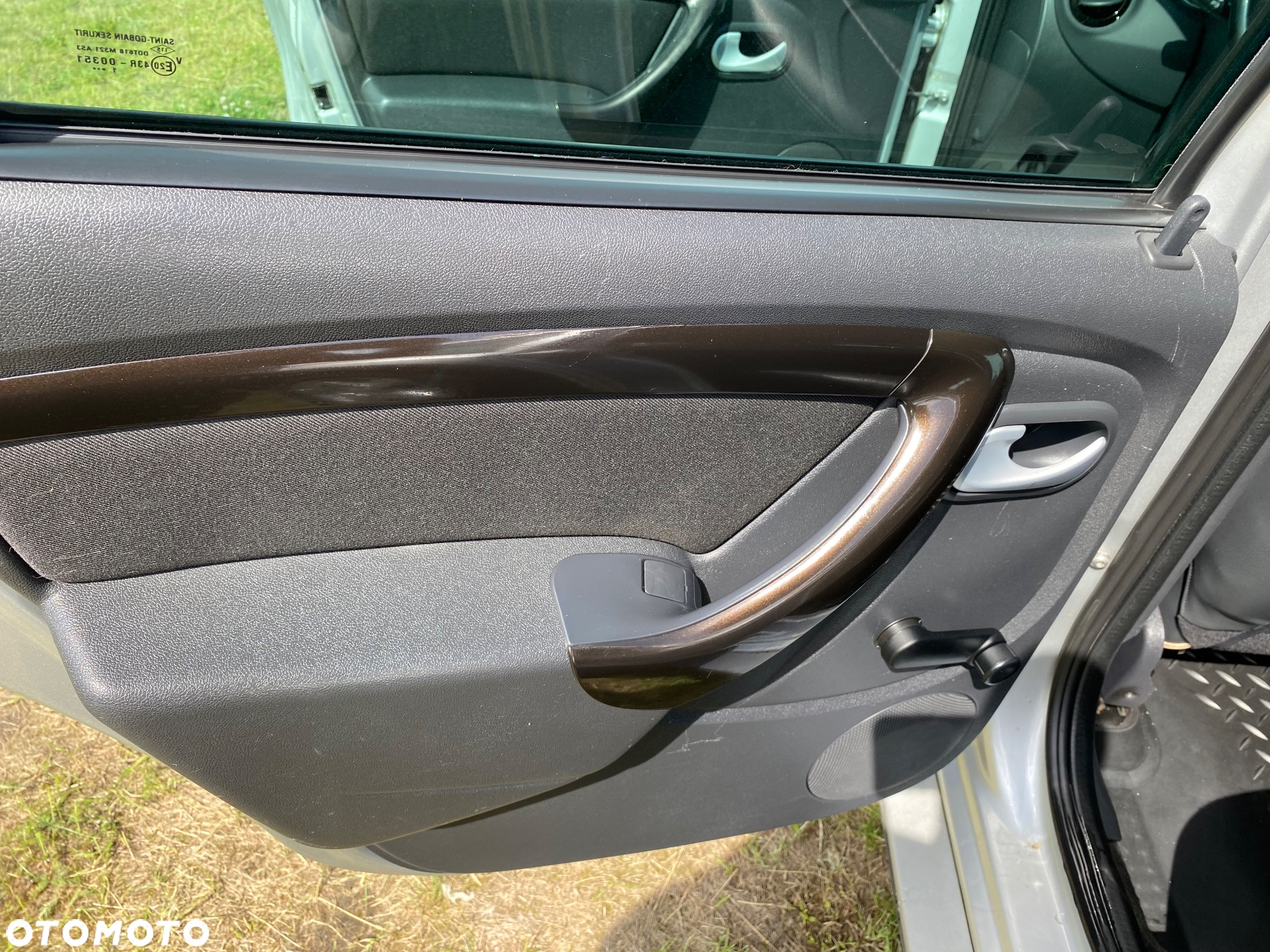 Dacia Duster 1.6 - 8