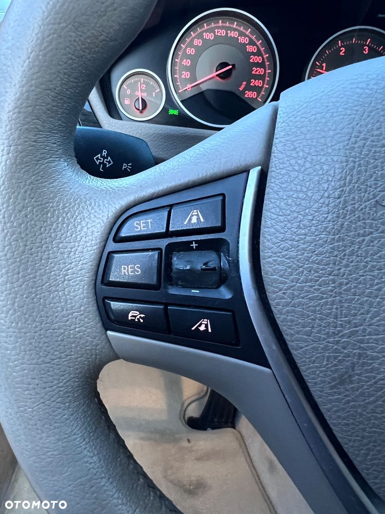 BMW Seria 3 - 23