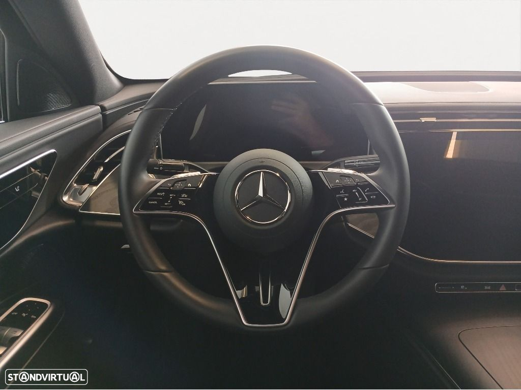 Mercedes-Benz E 220 d - 10