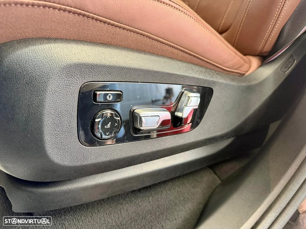 BMW X7 40 i xDrive Pack M Desportivo Pro - 39