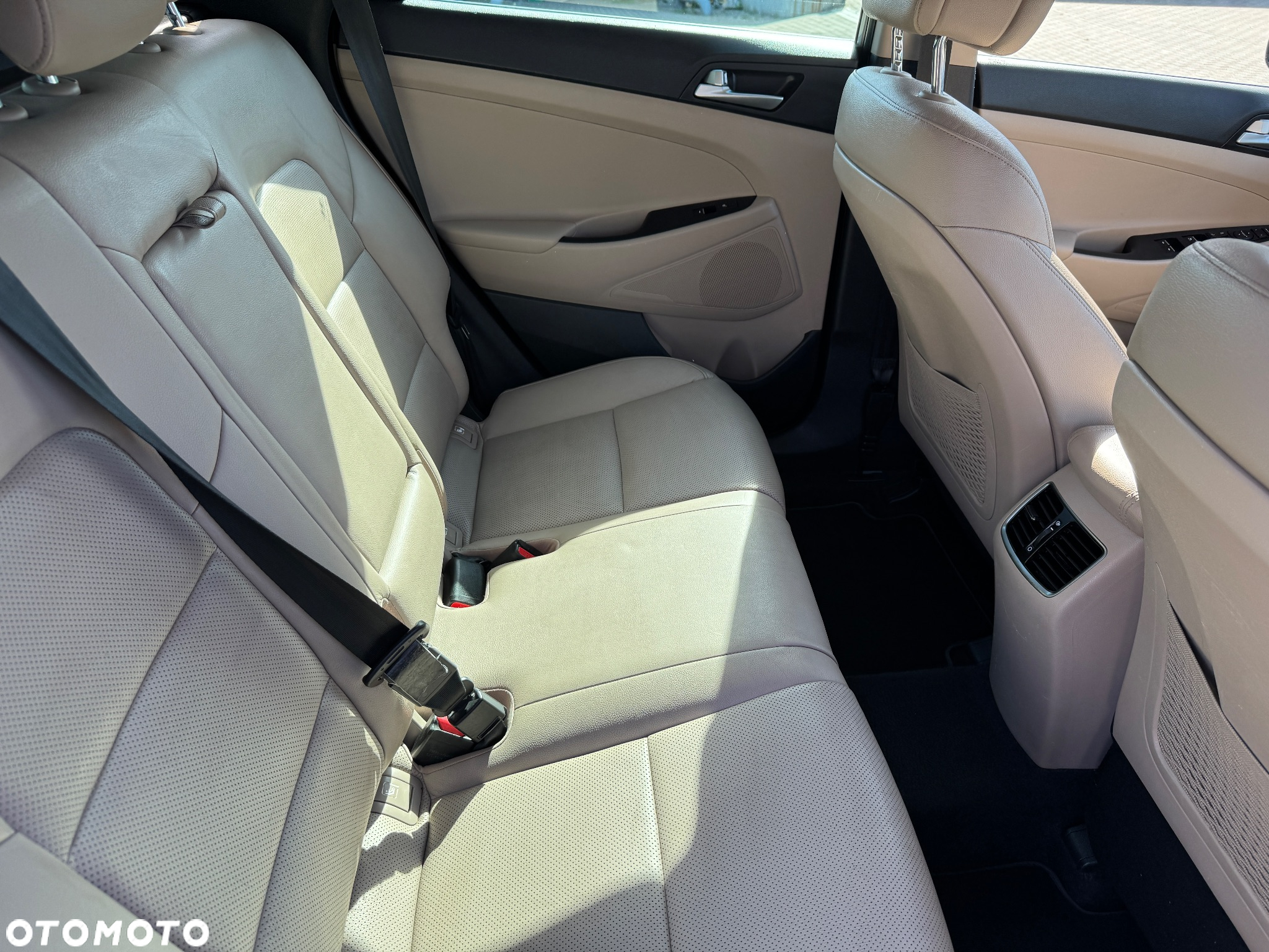 Hyundai Tucson blue 1.7 CRDi 2WD DCT Premium - 21