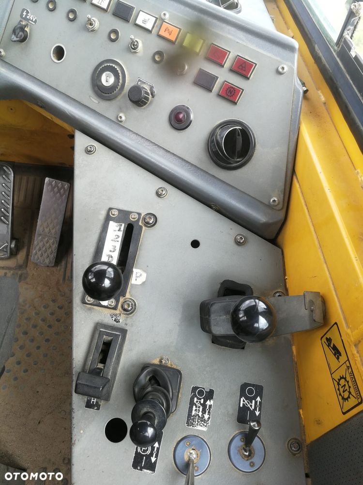 Volvo A25 C - 7