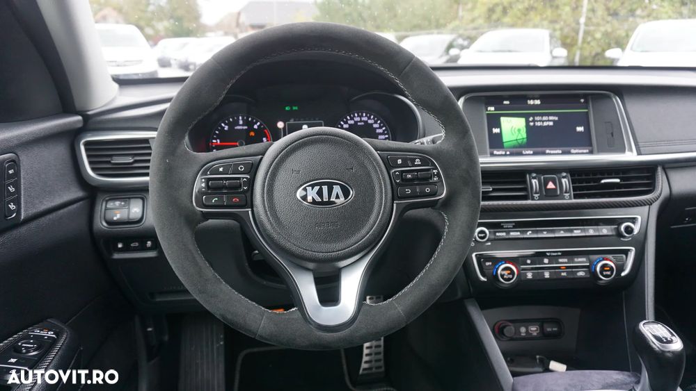 Kia Optima - 16