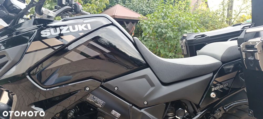 Suzuki V-STROM - 37