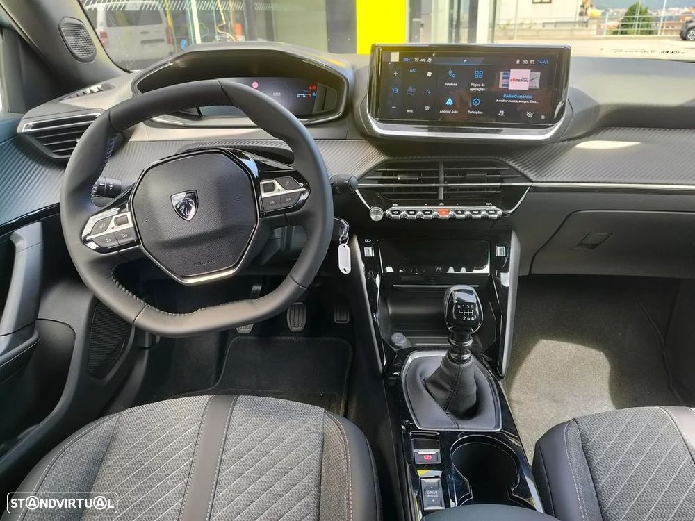 Peugeot 2008 1.2 PureTech Allure - 6