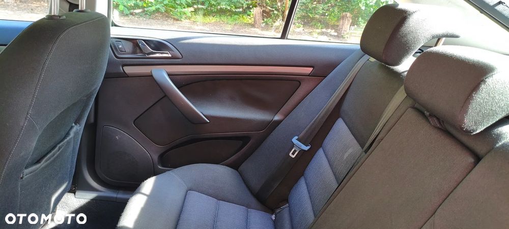 Skoda Octavia 1.6 FSI Elegance - 13