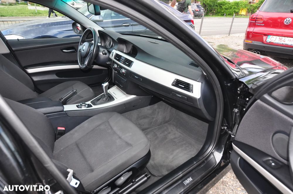 BMW Seria 3 320d - 9