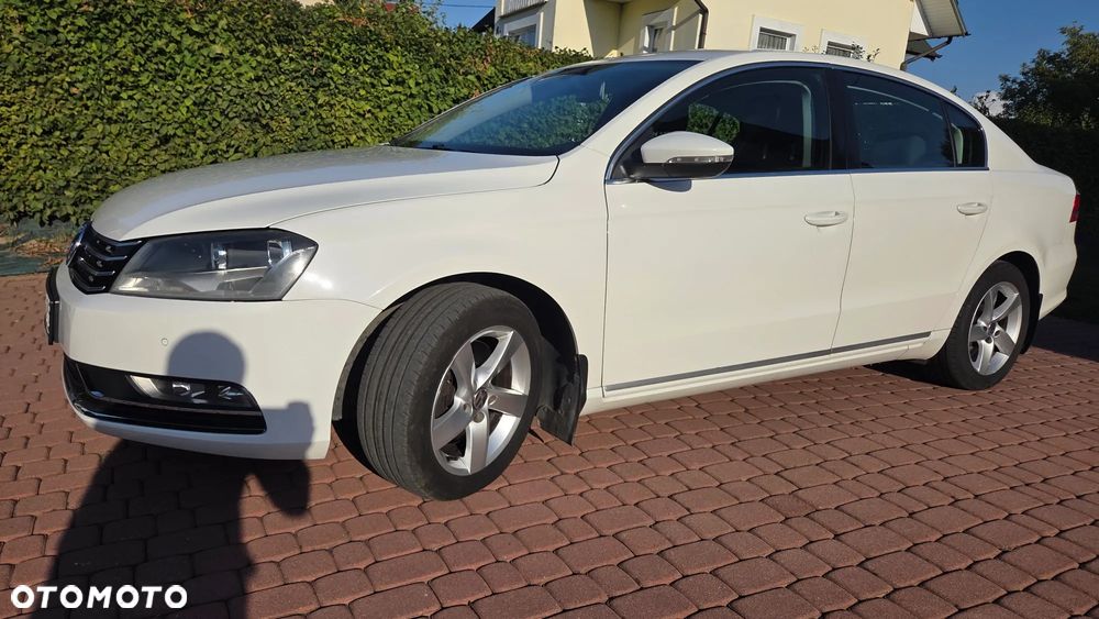 Volkswagen Passat 2.0 TDI Comfortline - 15