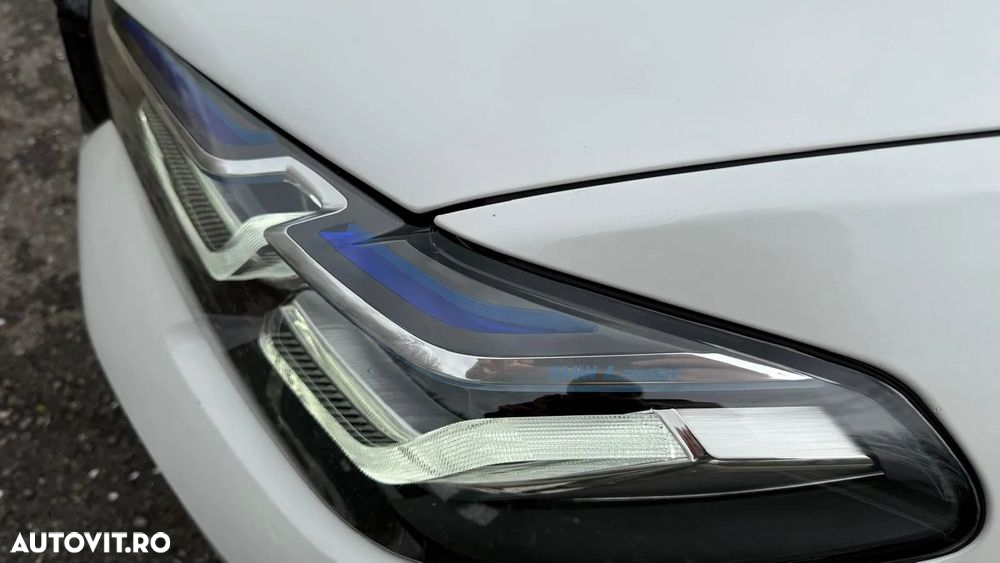 BMW Seria 5 540i xDrive Touring Aut. Luxury Line - 13
