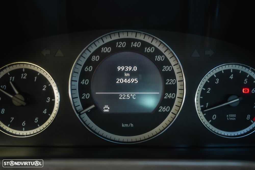 Mercedes-Benz E 200 CGi Elegance BE 165g - 39