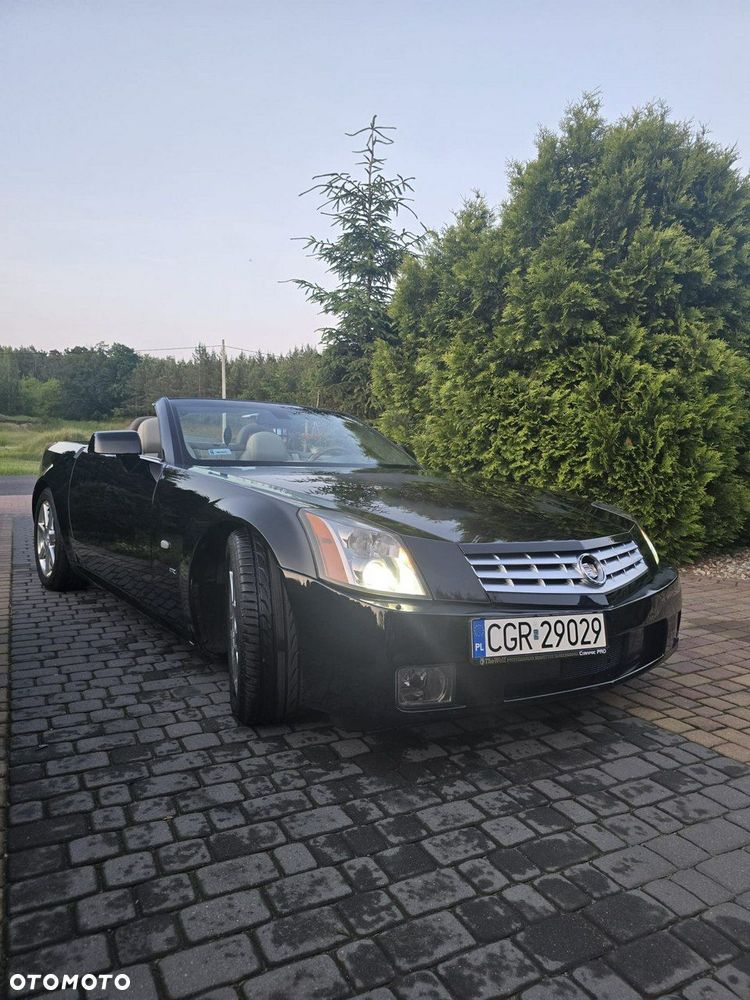 Cadillac XLR - 2