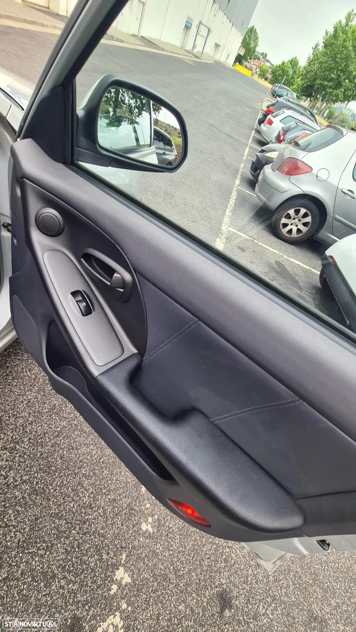 Hyundai Elantra 2.0 GLS Plus - 2