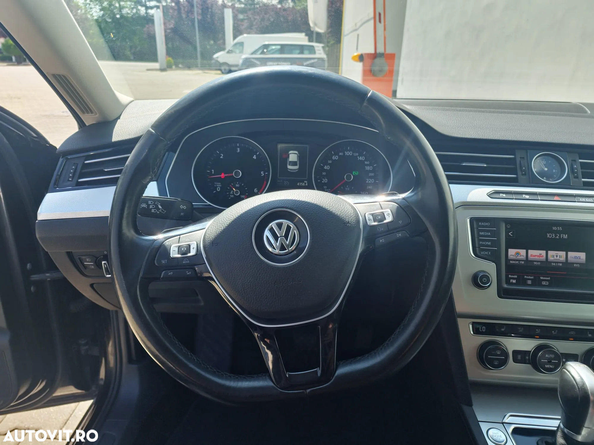Volkswagen Passat 2.0 TDI DSG Highline - 10