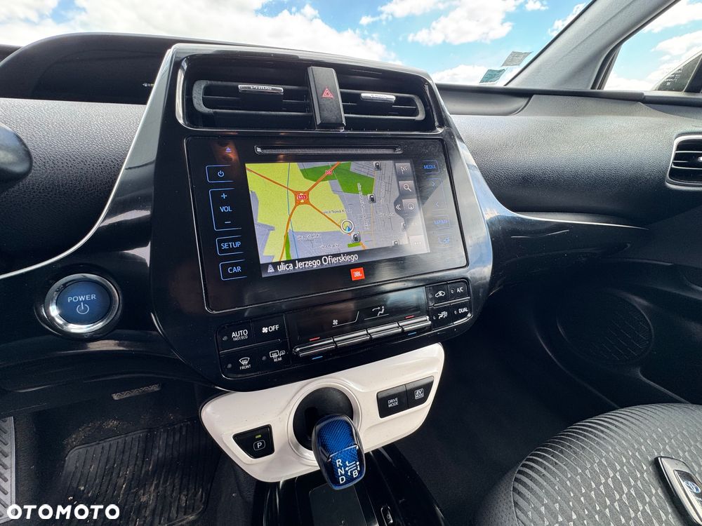 Toyota Prius - 17