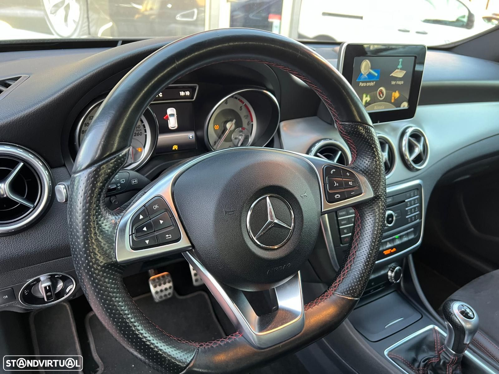 Mercedes-Benz GLA 180 CDi AMG Line - 25