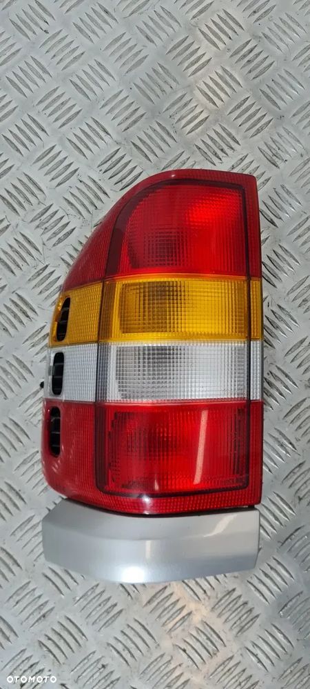 Opel Frontera B Lampa Lewa Tył - 1