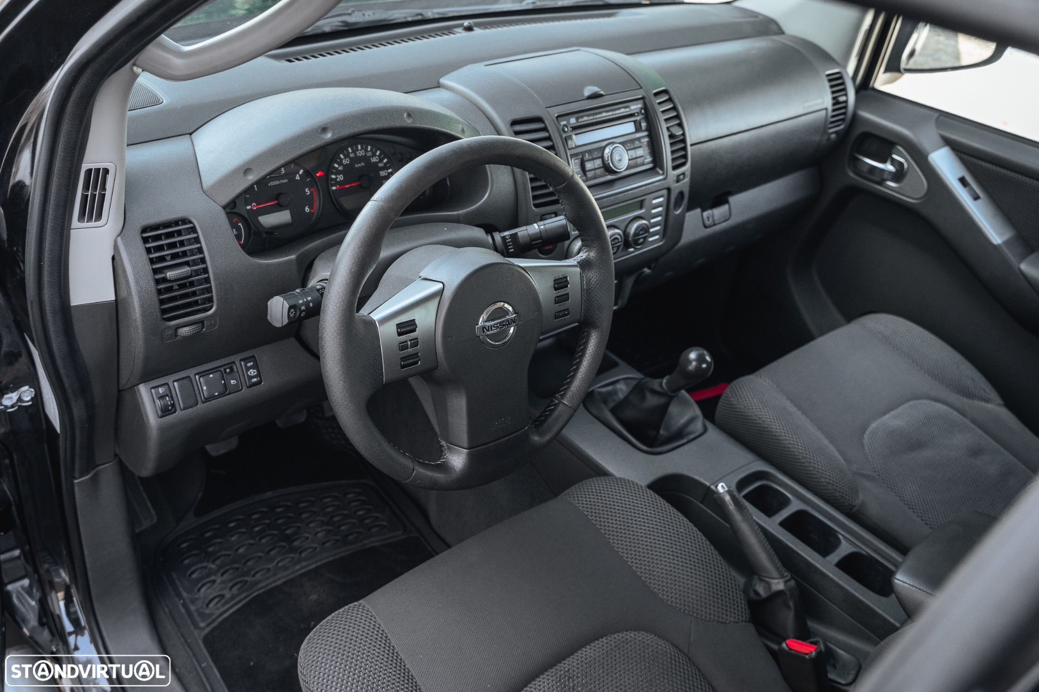 Nissan Navara 2.5 dCi CD LE - 10