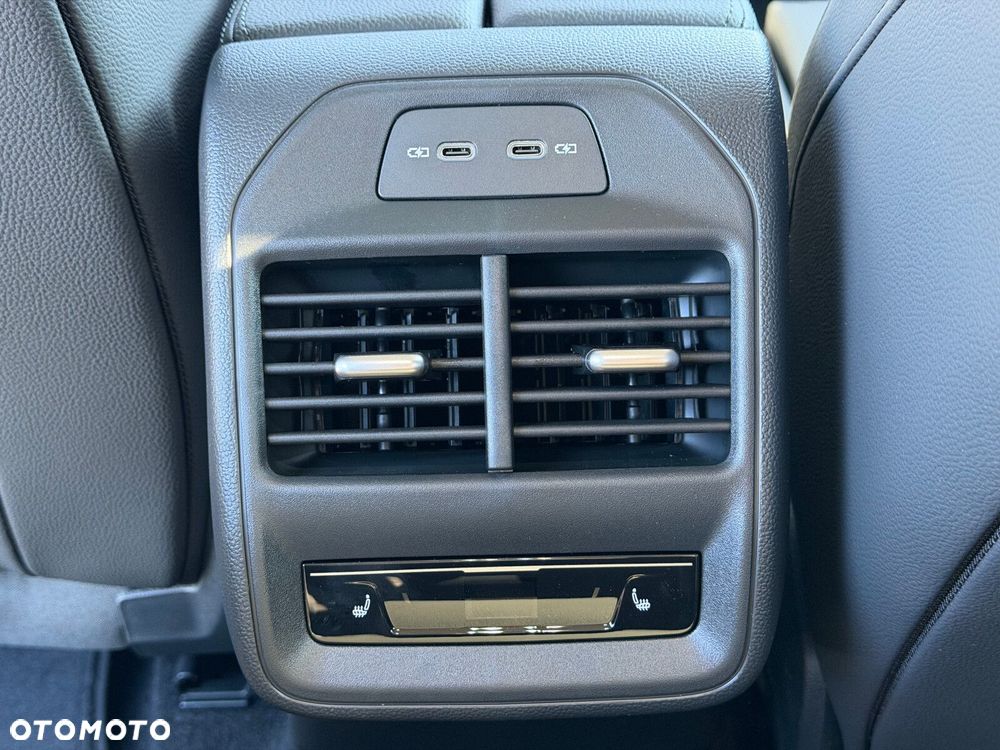 Skoda Superb 2.0 TSI L&K DSG - 19