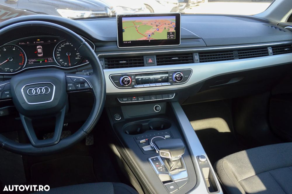 Audi A4 2.0 TDI DPF multitronic Ambiente - 35